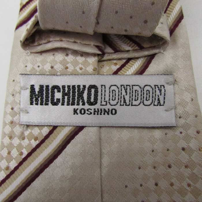MICHIKO LONDON KOSHINO ベージュスーツ