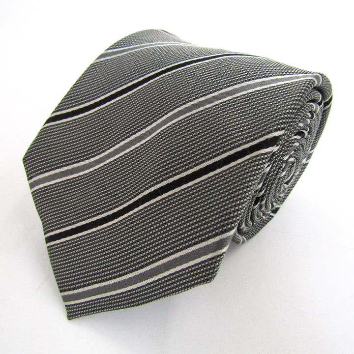 gotairiku 五大陸 新品 定価7.4万 最旬冬物 高機能 フェイクレイヤード 多機能ポケット 中綿入り チェスターコート コート ▲150▼o1125_16 LOOKBOOK | 五大陸 －－