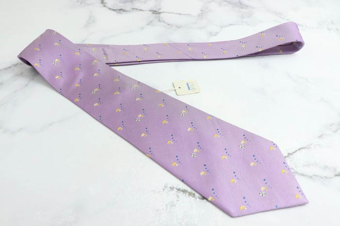 本日限定値下未使用タグ付】Brooks Brothers』シルクストール小紋柄 本日限定値下未使用タグ付】Brooks Brothers』シルクストール小