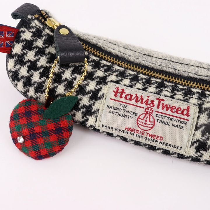 ファミリア harris tweed コラボ - ポーチ