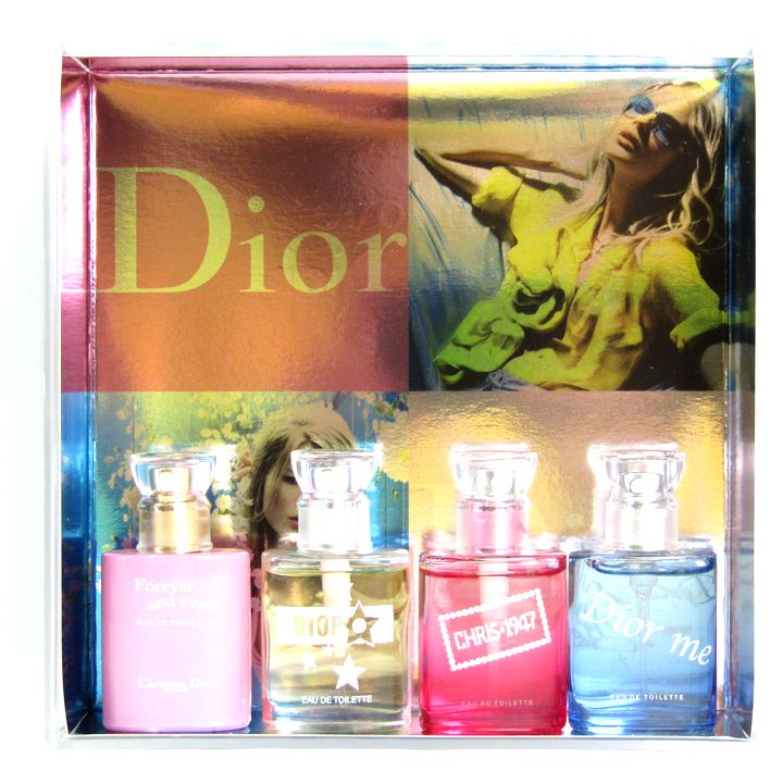 大切な人へのギフト探し SALE 新品 Dior クリス1947キーホルダー