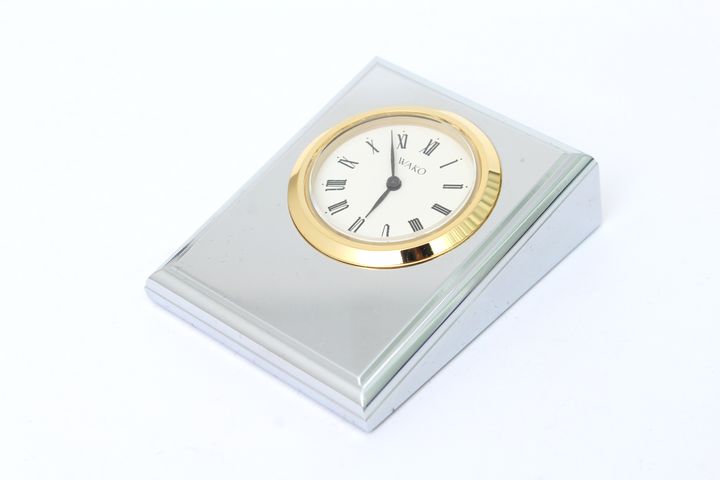 銀座 和光 置時計 ドイツ製 ジャンク クオーツクロック 置き時計