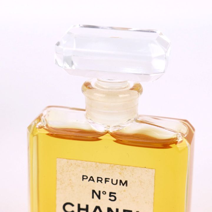 シャネル 香水 No.5 パルファム ほぼ未使用品 香水瓶 フレグランス ナンバー5 レディース 14mlサイズ CHANEL 【中古】 CHANEL  USED/古着（その他スキンケア）｜CHANELのUSED/古着通販サイト - SMASELL（スマセル）