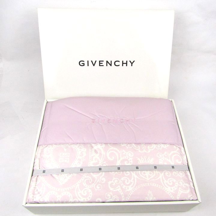 【ぢゅん 】GIVENCHY（ジバンシィ） 洗える羽毛肌掛け布団 GIVENCHY - ジバンシー 洗える羽毛肌掛け布団 新品未使用の通販