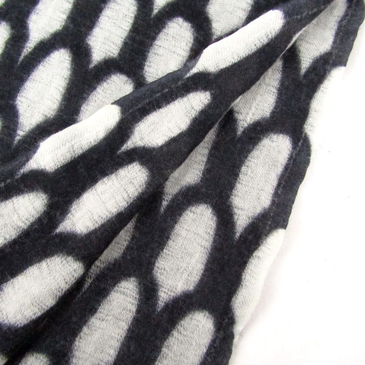 marimekko マフラー 黒と白の花柄 楽天市場】marimekko（マフラー・スカーフ｜バッグ・小物