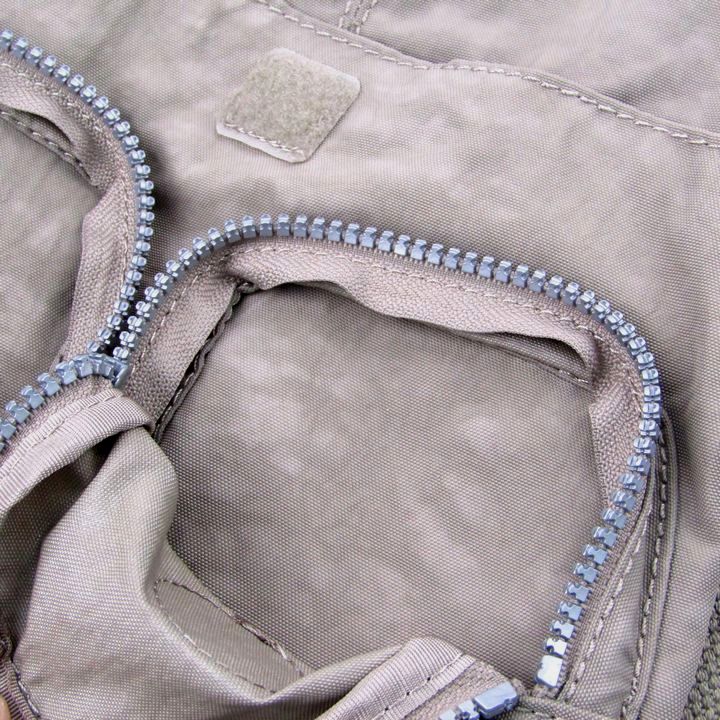 キプリング リュックサック デイパック チャーム付き 鞄 カバン