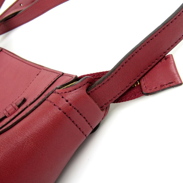ダコタ キューブ ショルダーバッグ 本革 レザー 馬蹄金具 鞄 ブランド