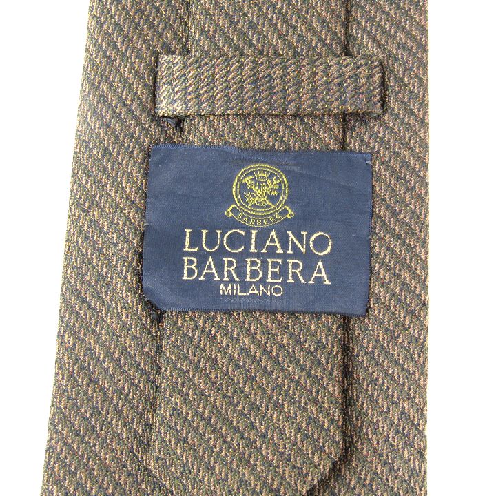Luciano Barbeaというイタリアのブランド。ハンドメイド。 www