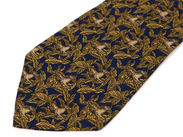 サルヴァトーレフェラガモ ブランドネクタイ 総柄 動物柄 高級