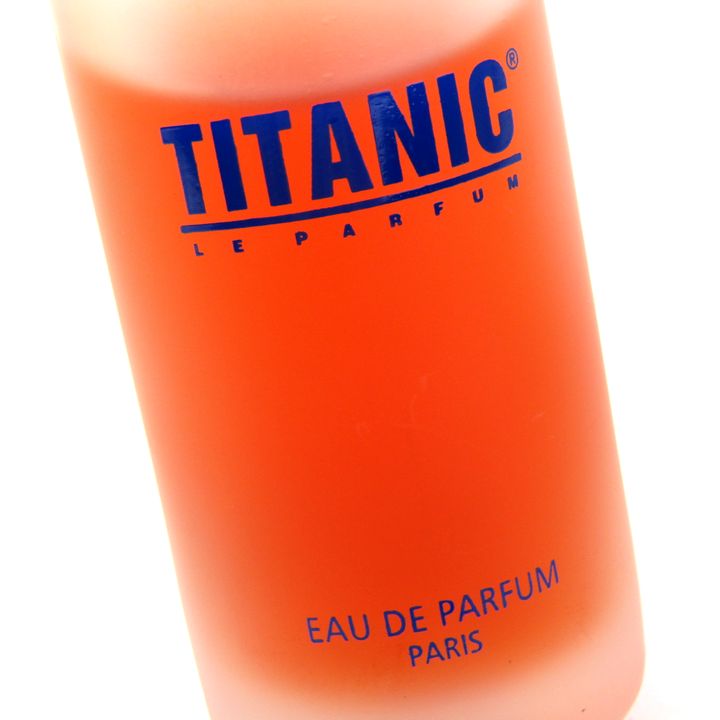 タイタニック 香水 オードパルファム EDP スプレー 残7割程度 フレグランス レディース 50mlサイズ TITANIC 【中古】