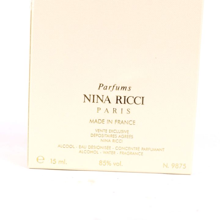 ニナリッチ 香水 Nina ニナ オードトワレ EDT 未使用 フレグランス 箱キズ有 レディース 15mlサイズ NINA RICCI 【中古】