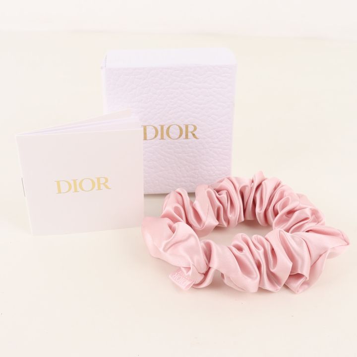 ディオール ヘアアクセサリー シュシュ ヘアゴム ブランド ノベルティ 小物 レディース ピンク Dior 【中古】 Dior  USED/古着（その他ヘアアクセサリー）｜DiorのUSED/古着通販サイト - SMASELL（スマセル）