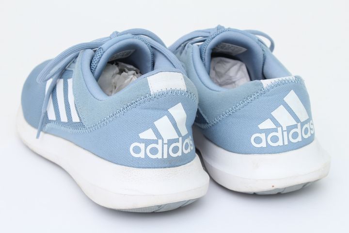 adidas 23cm アディダス レディースランニングシューズ 新品スニーカー