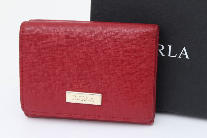 本物保証新作【新品】FURLA フルラ折り財布 キスレッド 赤 小物