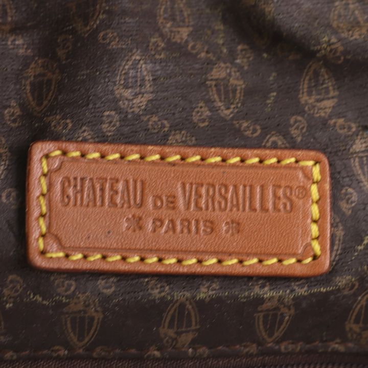 Chateau de Versailles シャトーベルサイユ ロゴ柄バッグ - ハンドバッグ