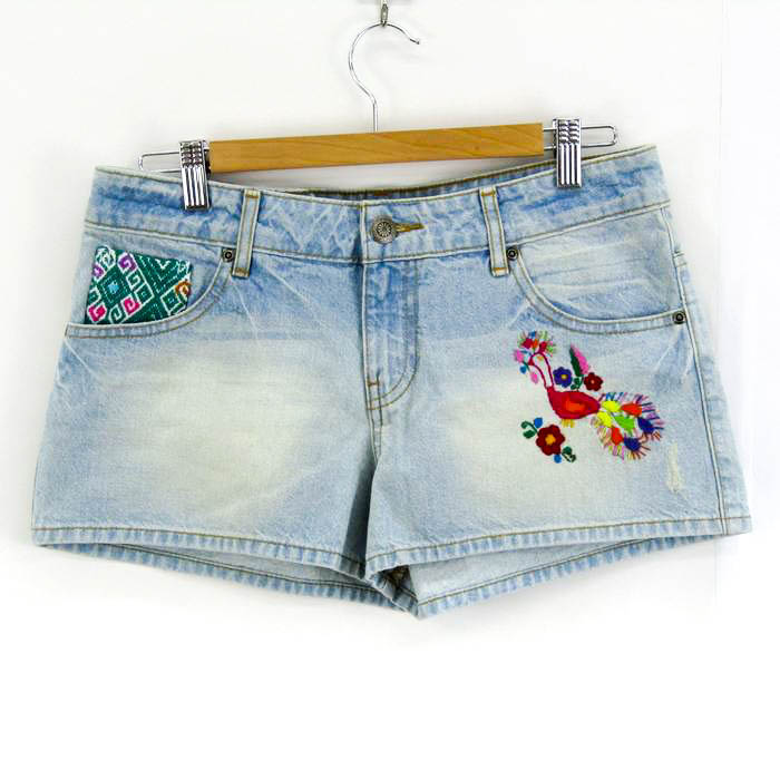 チチカカ デニムパンツ ボトムス ショートパンツ ジーンズ 刺繍