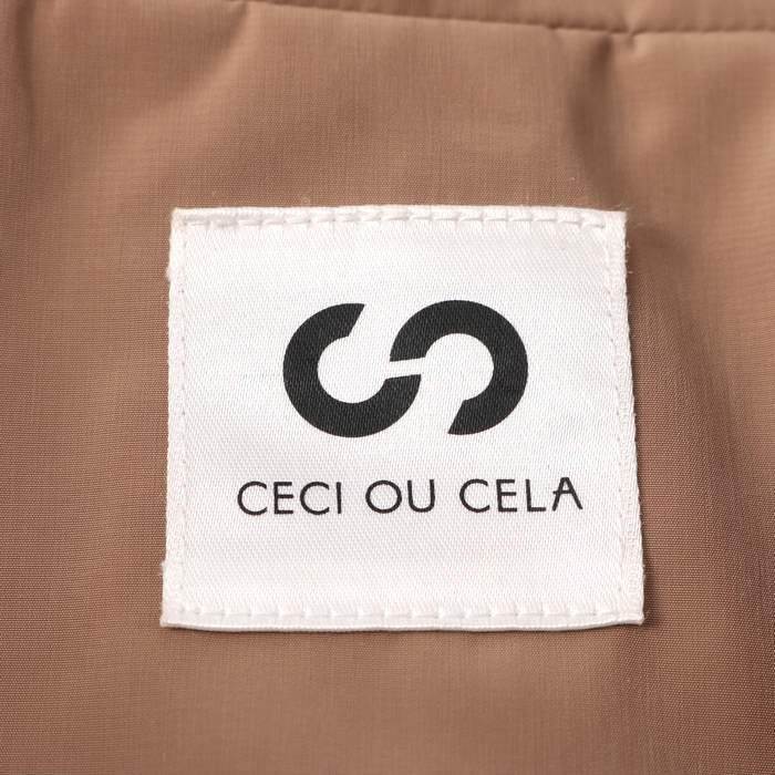 CECI OU CELA ノースリーブ - タンクトップ