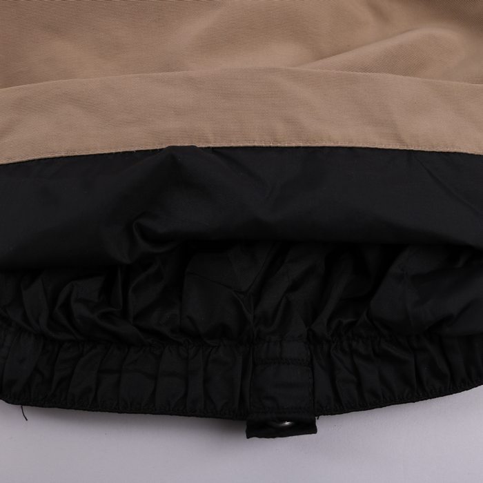 ONEILL ベージュジャケットとオリーブグリーンパンツ オニール