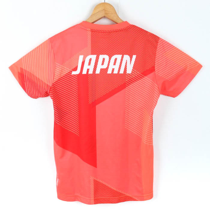 アシックス 半袖Ｔシャツ トップス 東京オリンピック 日本代表 チームTシャツ スポーツウエア メンズ Sサイズ オレンジ×赤 asics  【中古】｜asics｜店舗買取｜トップス＞Tシャツ/カットソー｜USEDのアパレル通販サイト - SMASELL（スマセル）