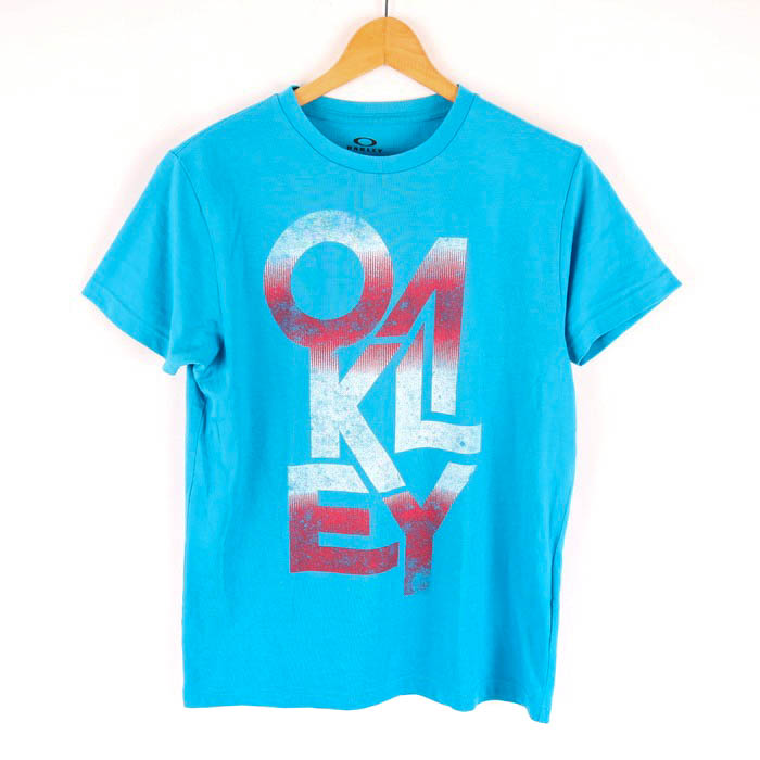 オークリー 半袖Ｔシャツ トップス ロゴT グラデーション スポーツウエア メンズ Mサイズ 青×赤 OAKLEY 【中古】｜OAKLEY｜店舗買取｜ トップス＞Tシャツ/カットソー｜USEDのアパレル通販サイト SMASELL（スマセル）