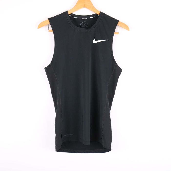 ナイキ タンクトップ ノースリーブ シャツ トップス ドライフィット スポーツウエア メンズ Sサイズ ブラック NIKE 【中古】｜NIKE ｜店舗買取｜トップス＞タンクトップ｜USEDのアパレル通販サイト SMASELL（スマセル）