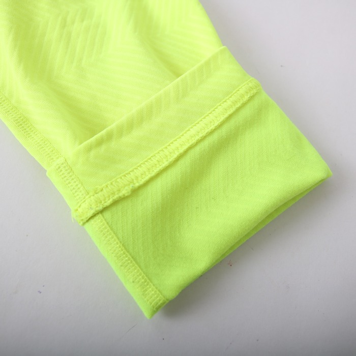 ナイキ 袖プリ入り 長袖カットソー Mサイズ USA製 イエロー ナイキ 袖プリ入り 長袖カットソー Mサイズ USA製 イエロー