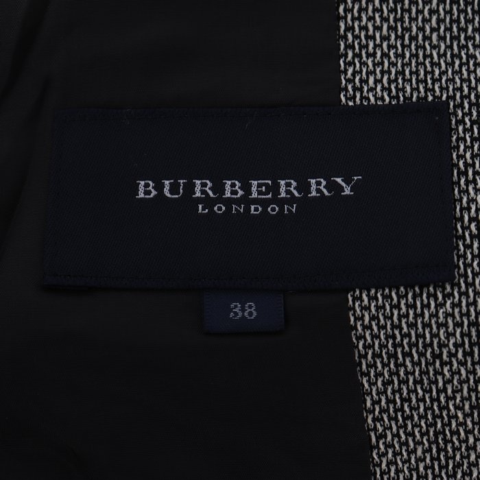 人気NEWバーバリーロンドン Burberry LONDON サイズ38 L - 黒 レディース 長袖/冬 美品 コート Lサイズ