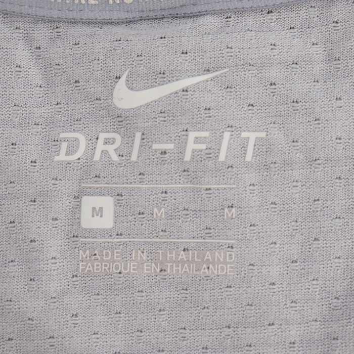 ナイキ DRI-FIT Tシャツ 半袖 丸首 メッシュ ランニング スポーツウエア メンズ Mサイズ グレー NIKE 【中古】 NIKE  USED/古着（Tシャツ/カットソー）｜NIKEのUSED/古着通販サイト SMASELL（スマセル）