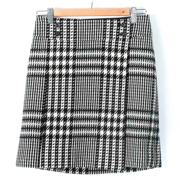 バーバリーロンドン　スカート　３６サイズ