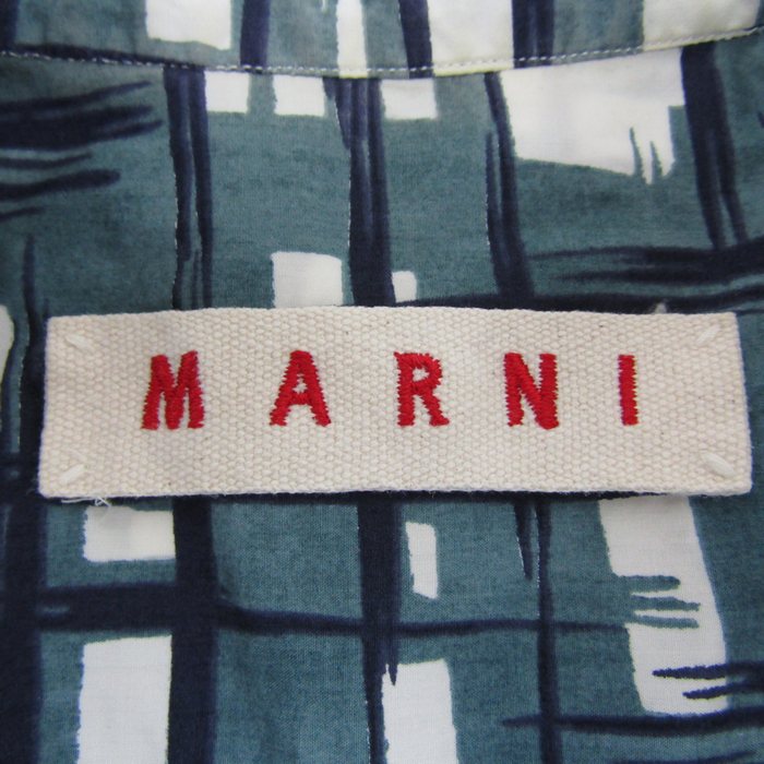 マルニ 半袖シャツ 総柄 イタリア製 トップス メンズ 44サイズ グリーン系×ネイビー×ホワイト MARNI 【中古】｜MARNI ｜店舗買取｜トップス＞Tシャツ/カットソー｜USEDのアパレル通販サイト - SMASELL（スマセル）