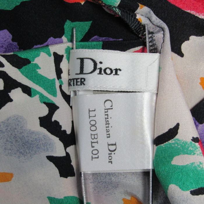 絹100% クリスチャンディオール　Dior シルク　ブラウスシャツ　緑グリーン 未使用品 クリスチャンディオール Christian Dior タグ付き シャツ