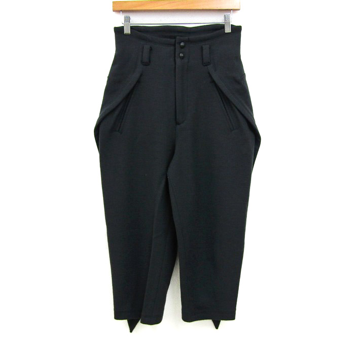 【極美品】ISSEY MIYAKE アシンメトリー　ウールパンツ　サイズ1 黒 イッセイミヤケ クロップドパンツ ウール ボトムス レディース S
