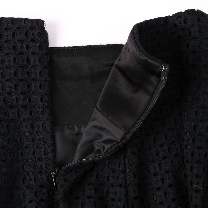 エムプルミエ m-premierBLACK花柄刺繍トップス