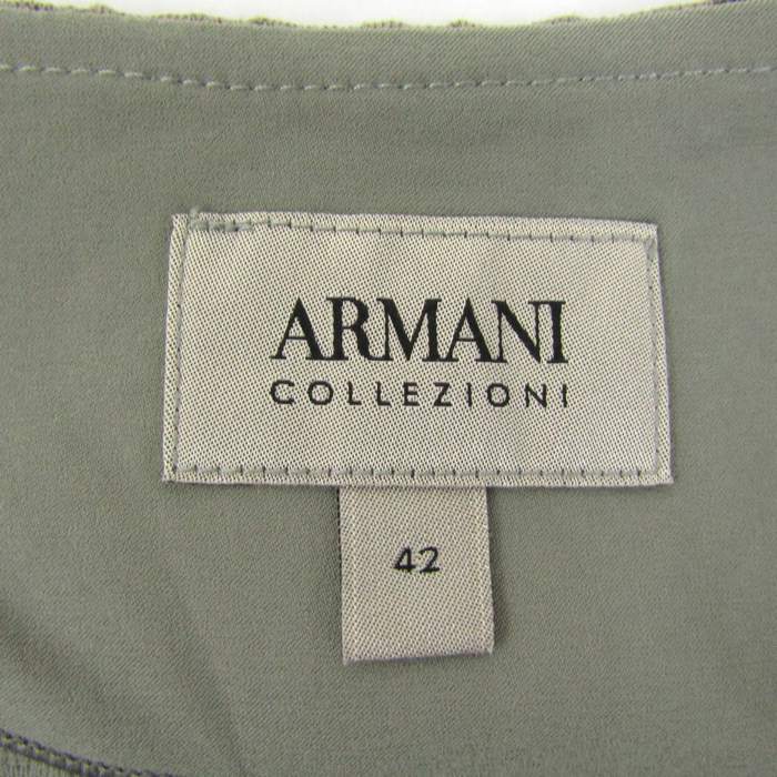 ARMANI COLLEZIONI - アルマーニコレッツォーニ ノーカラージャケット アウター レディース 42サイズ カーキ系 ARMANI COLLEZIONI アルマーニコレッツォーニ ノーカラージャケット アウター