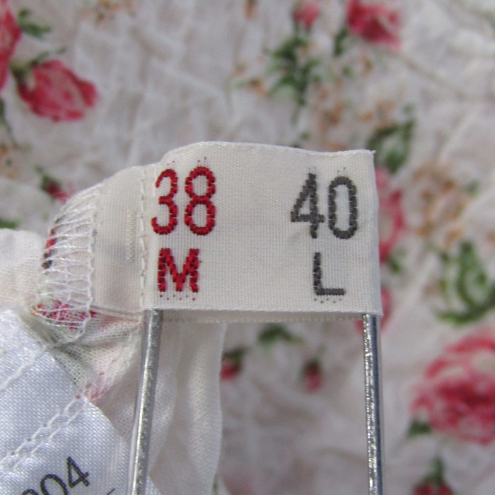 マドモアゼルノンノン 長袖シャツ 花柄 リネン混 トップス レディース 38サイズ ベージュ系×レッド Mademoiselle NON NON マドモアゼルノンノン 長袖シャツ 花柄 リネン混 トップス