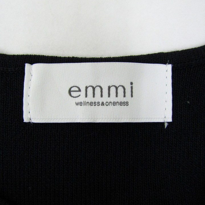 エミ タンクトップ ノースリーブ アメスリ トップス レディース Fサイズ ブラック emmi wellness&oneness エミ タンクトップ ノースリーブ アメスリ トップス レディース