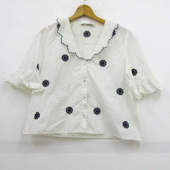 ダーリッチ 刺繍入りホワイト半袖トップス S/M Darich（Tシャツ(半袖/袖なし)）のフリマアイテム一覧