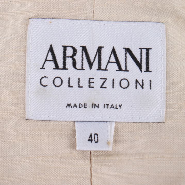 ARMANI collezioni アルマーニコレッツォーニ　ジャケット