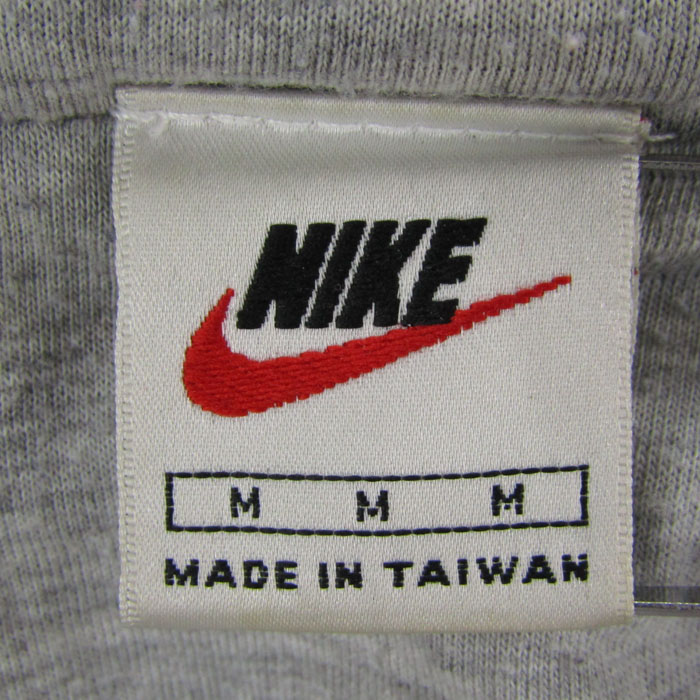 トップス 【即完売】NIKE ボア ナイロン プルオーバー JORDAN GUESS