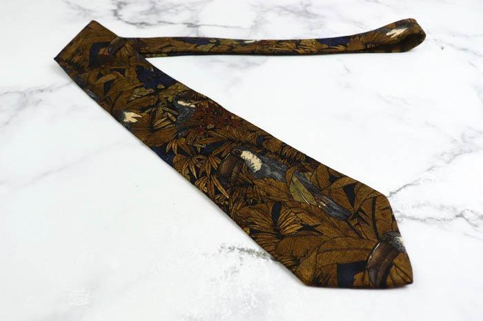 美品 エルメネジルドゼニア ネクタイ ハイブランド ペイズリー柄