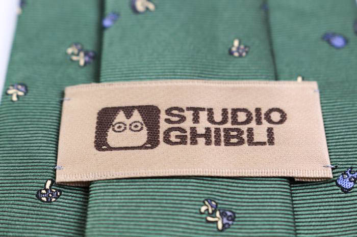 〈新品・未使用品〉ネクタイ スタジオジブリ となりのトトロ 三松商事 緑 新品・未使用品〉ネクタイ スタジオジブリ となりのトトロ 三松商事 緑