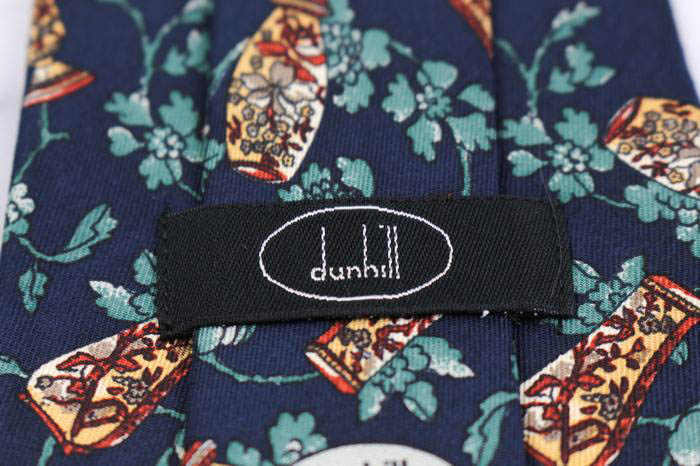 ダンヒル ブランド ネクタイ ロゴ そうがら 花柄 リーフ柄 シルク イタリア製 PO メンズ ネイビー Dunhill 【中古】｜Dunhill ｜店舗買取｜フォーマルスーツ/小物＞ネクタイ｜USEDのアパレル通販サイト - SMASELL（スマセル）