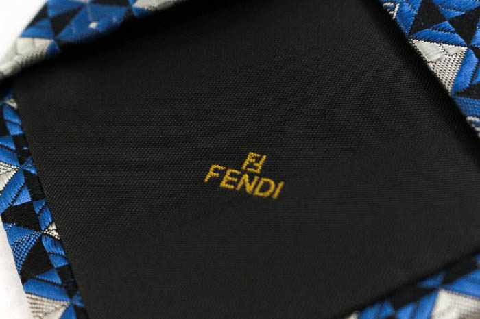 希少品 FENDI ネクタイ ズッカ エンボス加工 新品 未使用 FENDI - 【高級ブランド】FENDI フェンディ ネクタイの通販 by