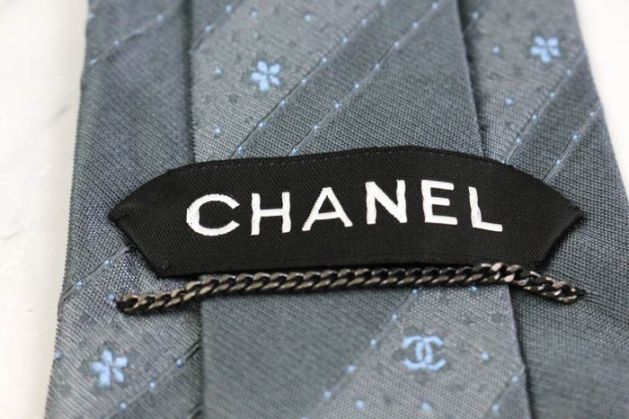 美品✨CHANEL ネクタイ　ココマーク　CC柄　ストライプ　チェーン 楽天市場】CHANEL シャネル ストライプタイ ネクタイ ブルー系