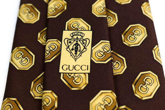 グッチ ブランド ネクタイ クレスト紋章 GG柄 小紋柄 ドット シルク イタリア製 PO メンズ ブラウン GUCCI 【中古】｜GUCCI ｜店舗買取｜フォーマルスーツ/小物＞ネクタイ｜USEDのアパレル通販サイト - SMASELL（スマセル）