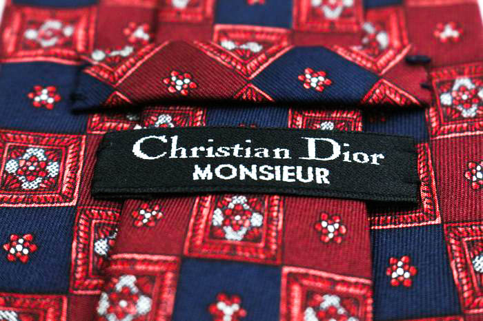 クリスチャンディオール ブランド ネクタイ シルク チェック柄 小紋柄 花柄 PO メンズ ネイビー Christian Dior 【中古】｜Christian  Dior｜店舗買取｜フォーマルスーツ/小物＞ネクタイ｜USEDのアパレル通販サイト - SMASELL（スマセル）