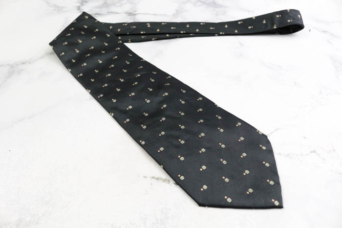 ARMANI COLLEZIONI シルク ネクタイ ベージュ/黒新品タグ付き