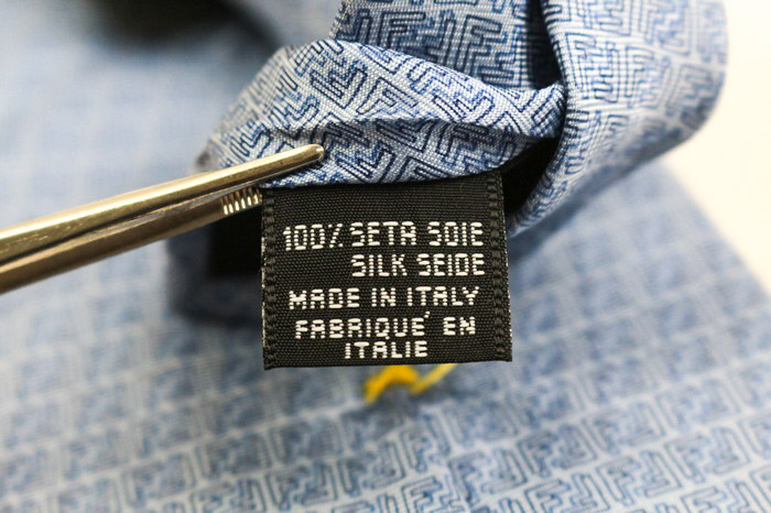 【✨新品未使用✨】FENDI フェンディ ネクタイ ズッカ シルバー系 結婚式 ✨美品✨】FENDI フェンディ ネクタイ ソリッド 結婚式 無地