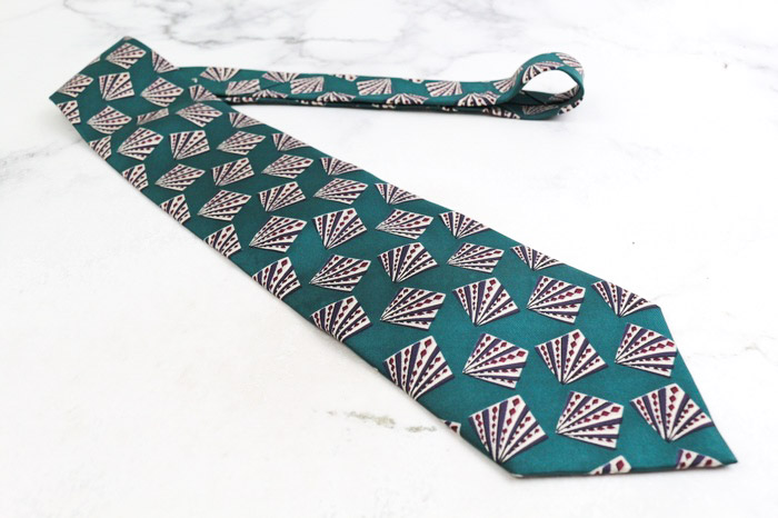 Christian Dior ネクタイ 小紋 ドット パターン柄 ベージュ系 Christian Dior ネクタイ 小紋 ドット パターン柄 ベージュ系 極