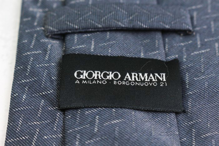 【新品未使用】 ジョルジオアルマーニ ネクタイ シルク イタリア製 総ロゴ 濃紺 Amazon | GIORGIO ARMANI(ジョルジオ アルマーニ)ネクタイ